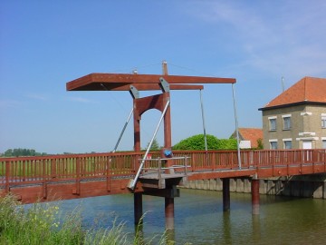 Pont à bascule en bois